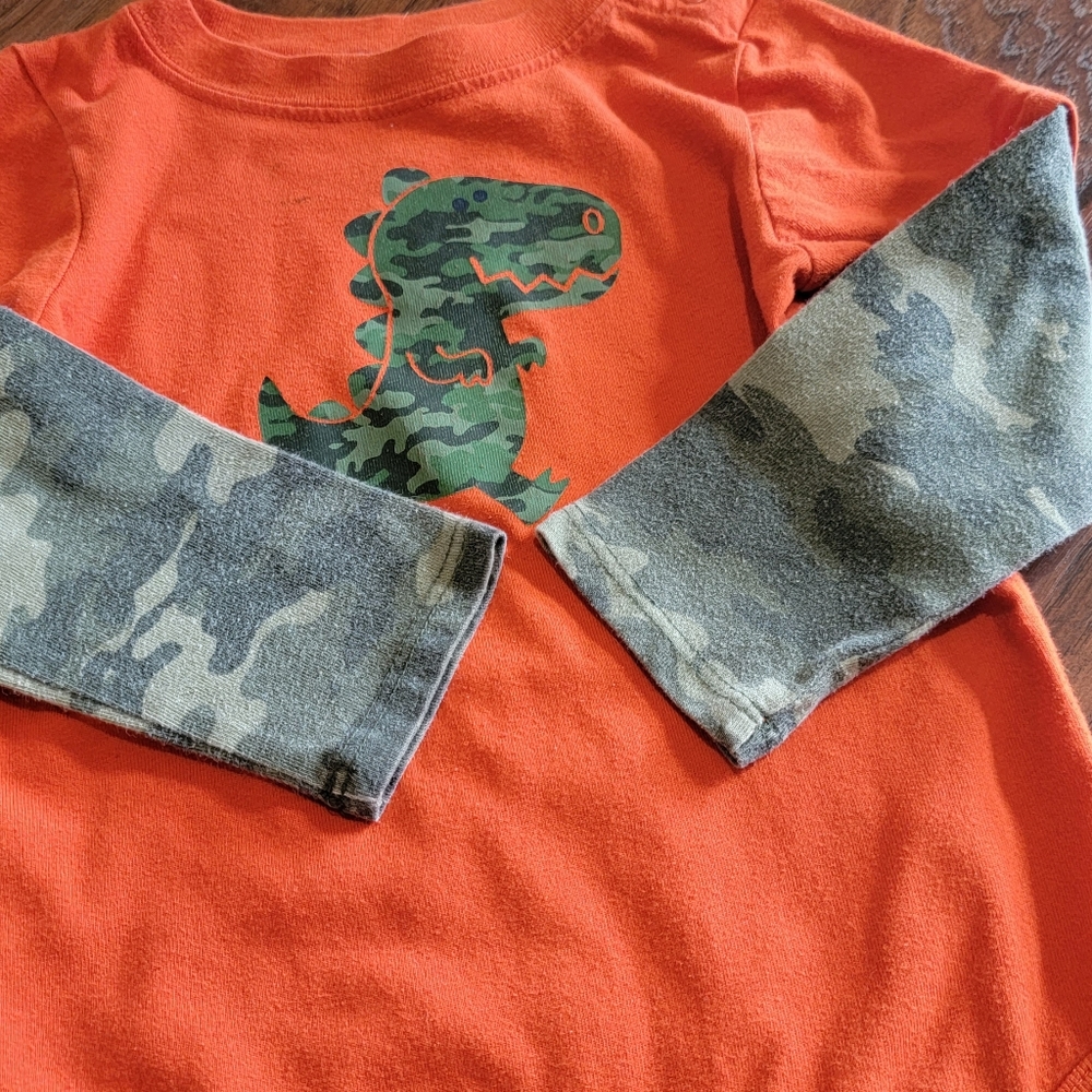CLOSET CLEAR OUT ITEM - Picture 6 of 7